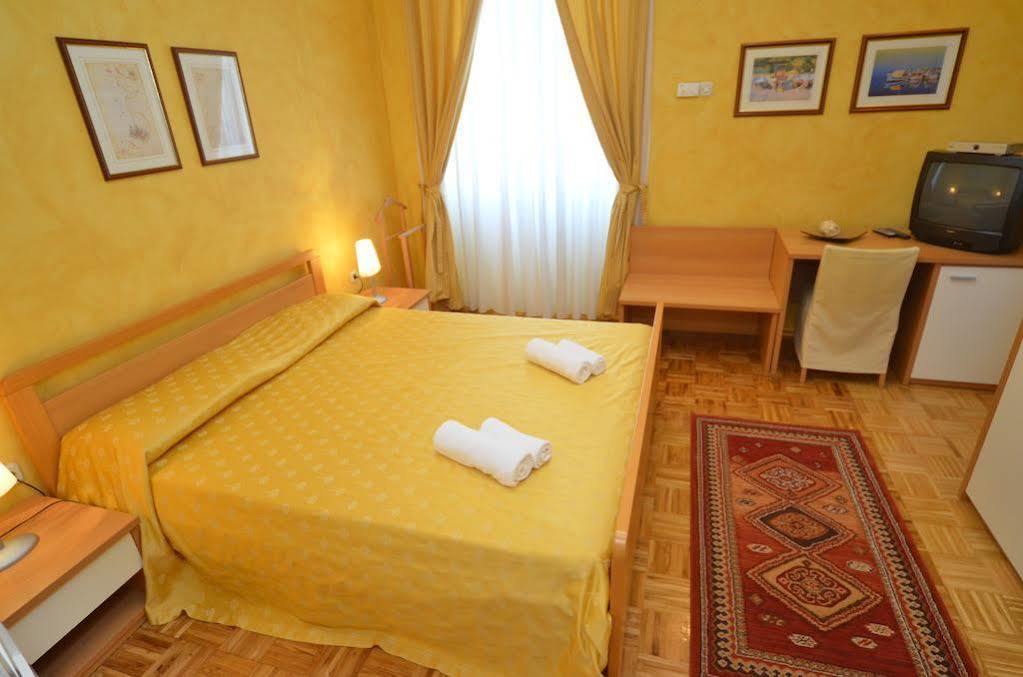 Apartments Villa Rossella 1 Rovinj Dış mekan fotoğraf